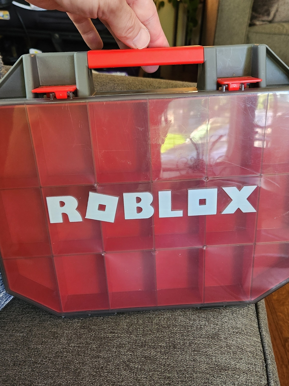 Roblox Kids Toy Storage Case - Red